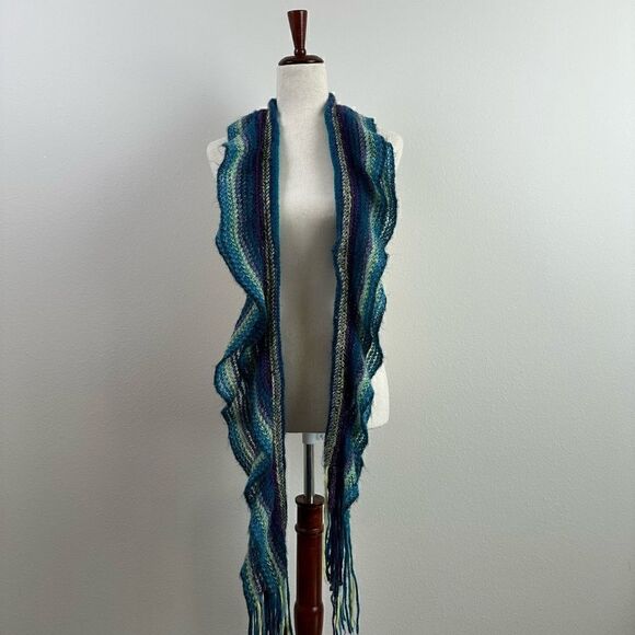 Unknown Accessories - EUC Unbranded Women’s Knitted Scarf